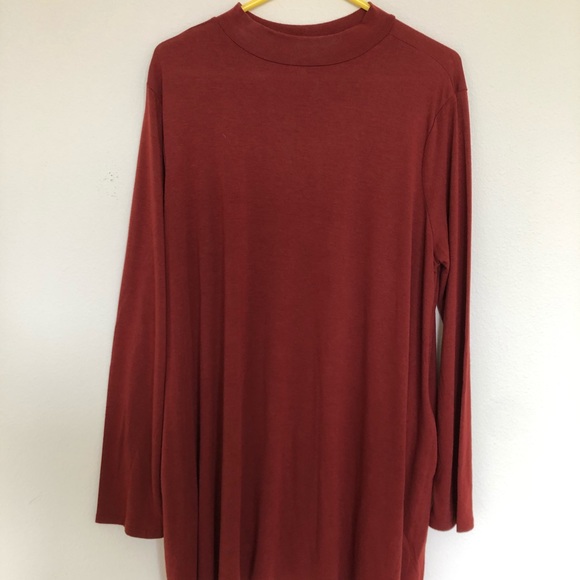 Mock neck swing top - Picture 2 of 4